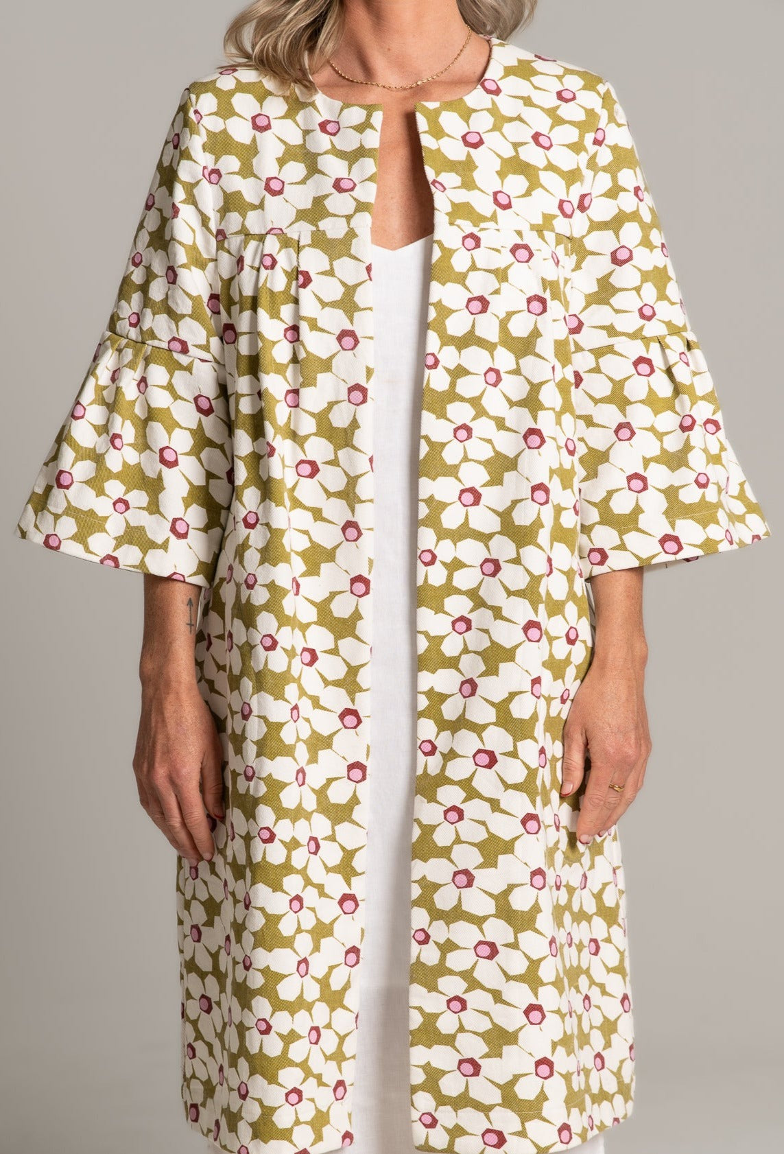 THE CALLIE COAT - FLORAL DENIM