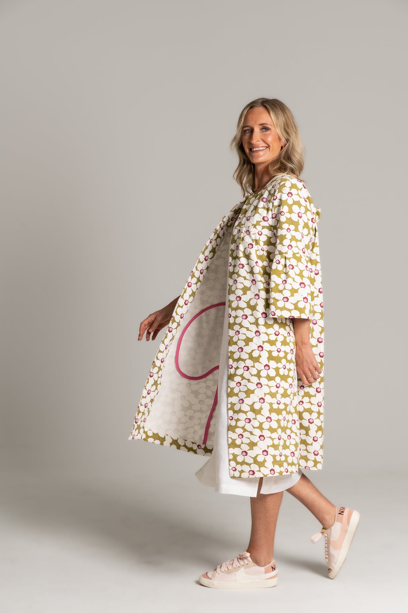 THE CALLIE COAT - FLORAL DENIM