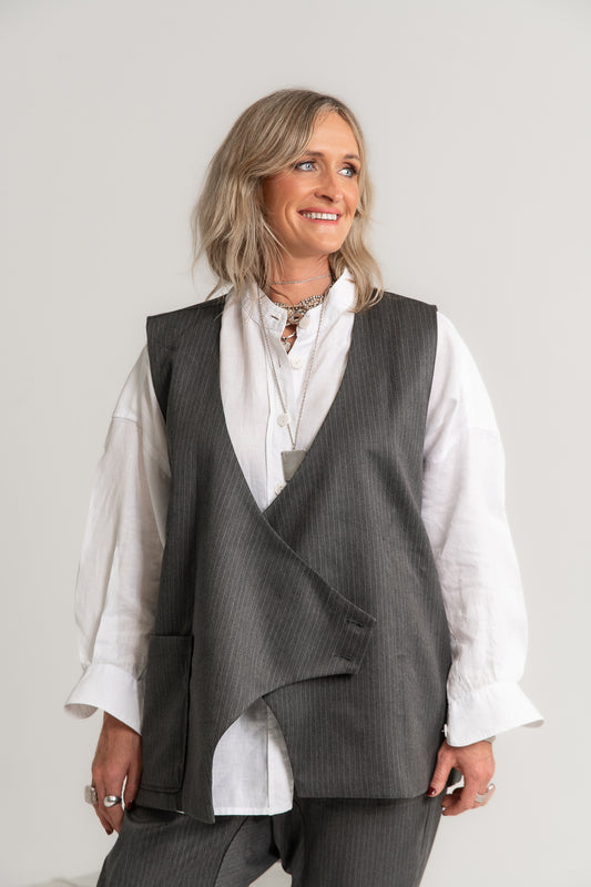 OFF DUTY SUITING - The Harlow Vest