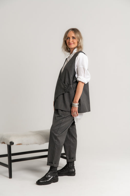 OFF DUTY SUITING - The Harlow Vest
